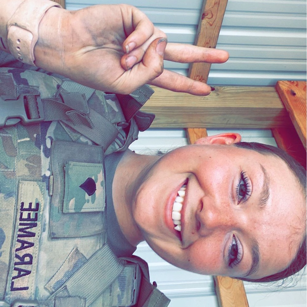 Meet your Posher, Christina